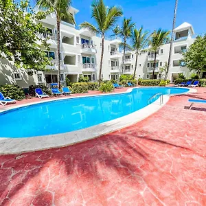 apt-with-pool-view-near-the-beach-with-wifi-and-parking.comcaribbean.com/
